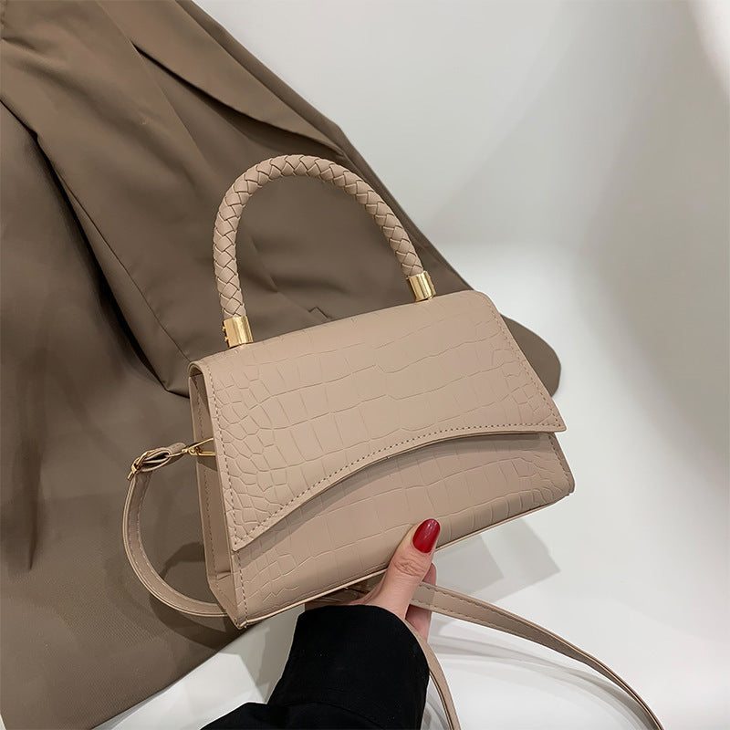 Oradsan Crossbody Bag IU
